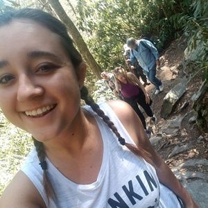 Meet your Posher, Karissa